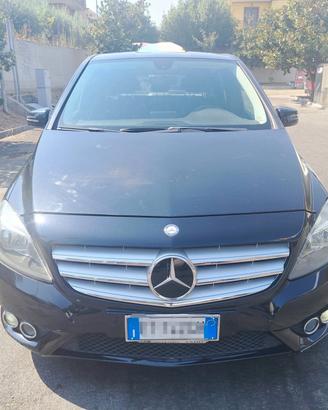 Mercedes-benz B 180 Premium