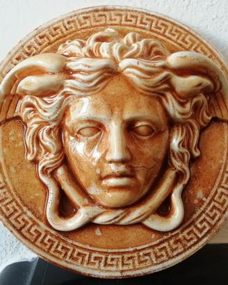 Dalla mitologia greca, la sacerdotessa Medusa,
