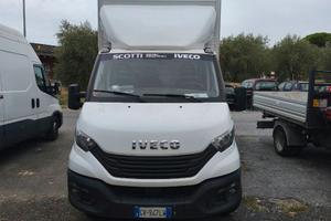 Veicolo commerciale Iveco 35C18H