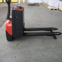 Toyota transpallet elettrico usato batteria seminu