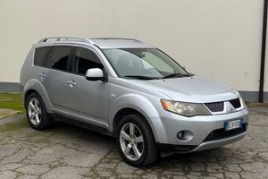 Mitsubishi Outlander 2.0 DI-D Instyle DPF 7p.ti