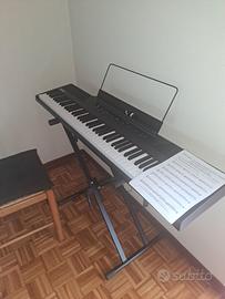 Tastiera Alesis con stand e substain pedal