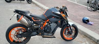 ktm duke 890 r acces ohlins akrapovic wp apex pro
