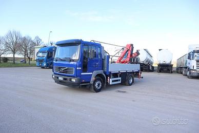 VOLVO VOLVO FL 180 CASSONE FISSO CON GRU POSTERI