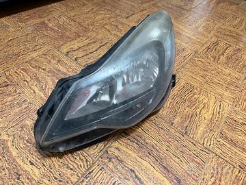 Fanale Opel Corsa D fino al 2014 SX (lato guida)