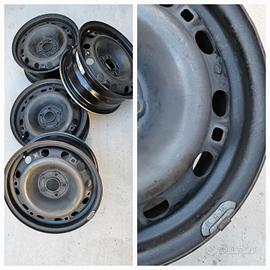 n.4 Cerchioni in ferro pneumatici