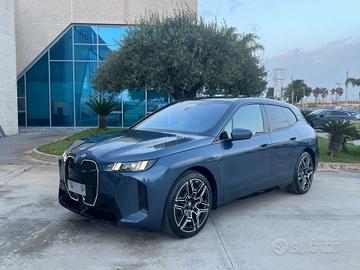 Bmw IX xDrive 45 Msport Pro Super sconto di €39.10