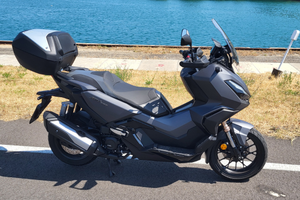 Honda adv 350