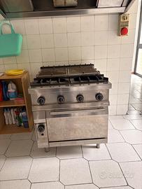 Fornello a gas e cappa