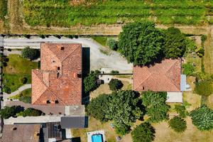 Perfetta e curata villa con ampio giardino