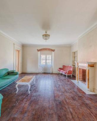 appartamento vicino al centro di Pietra