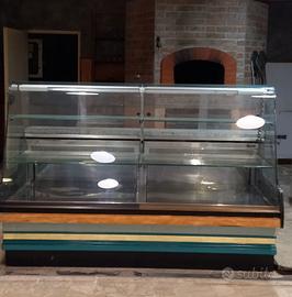 Vetrina con frigo usata