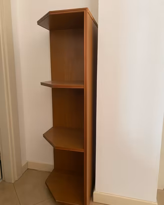 Scaffale ad angolo