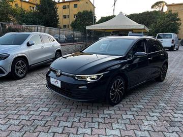 VOLKSWAGEN Golf 1.0 eTSI EVO DSG Life