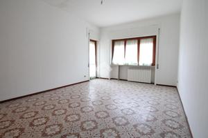2 LOCALI A POMEZIA