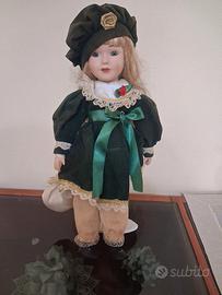 bambola di porcellana