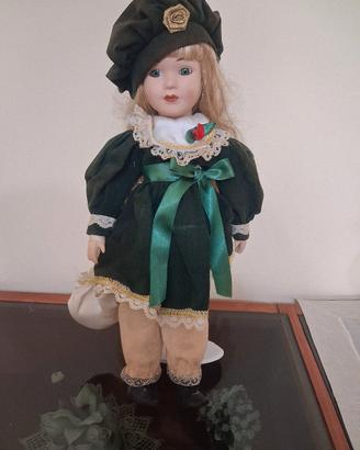 bambola di porcellana