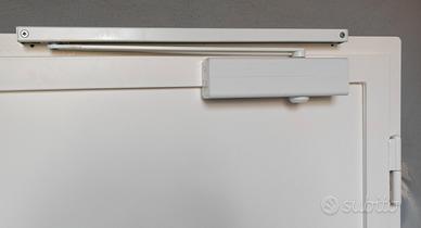 Molla chiudiporta Assa Abloy DC 135