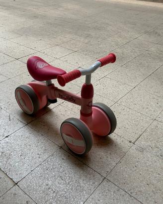 Triciclo per bambina senza pedali