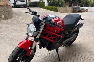 Ducati moster 696