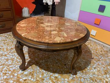 Tavolino in legn stile barocco con piano in marmo
