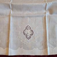 Biancheria tenda con rosa velata