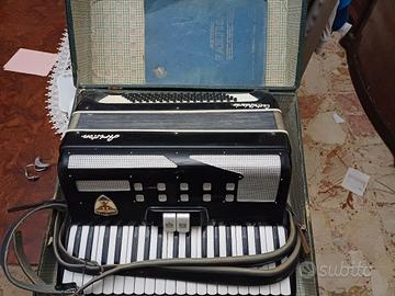 Fisarmonica Ariston 80 bassi 