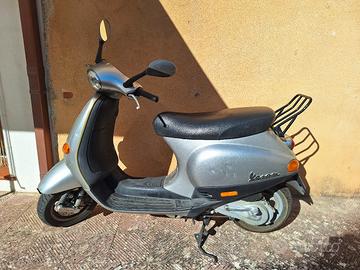 Vespa ET50