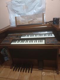 Organo elettronico Generalmusic 