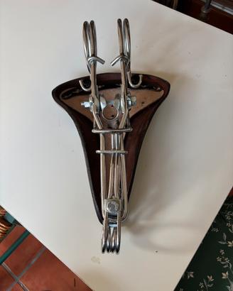 Sella cuoio con molloni