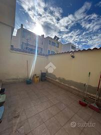 2 LOCALI A CAGLIARI