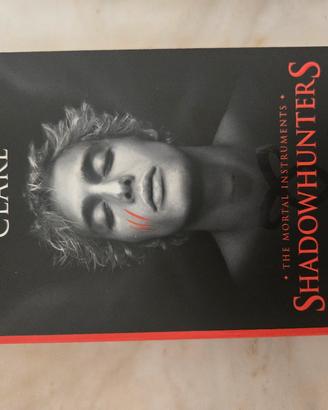 SHADOWHUNTERS - Città di vetro di Cassandra Clare