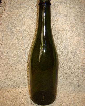 Bottiglie tipo Emiliane peso medio 50 pz a 20 euro