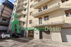Appartamento di 175 m² con più di 5 locali a Poten