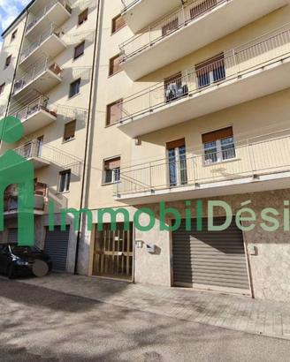 Appartamento di 175 m² con più di 5 locali a Poten