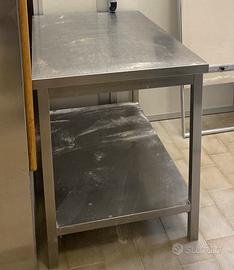 Tavolo inox