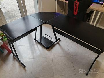 Scrivania gaming angolare