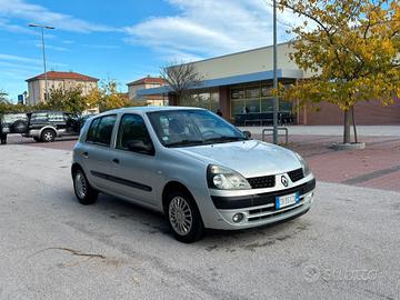 RENAULT CLIO 1.5 DIESEL 