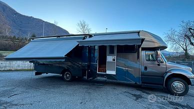 Camper modello americano mansardato Gulf Stream