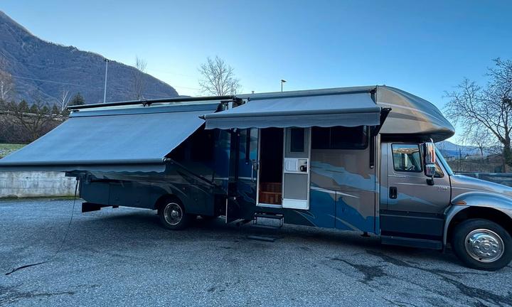 Camper modello americano mansardato Gulf Stream