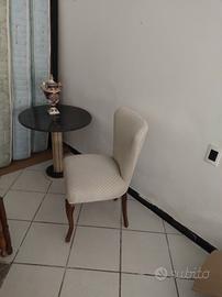 tavolino in marmo e mobili vari