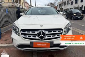 MERCEDES (X156) GLA 180 d Automatic Business