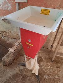 mulino elettrico per cereali