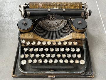 Antica macchina da scrivere UNDERWOOD