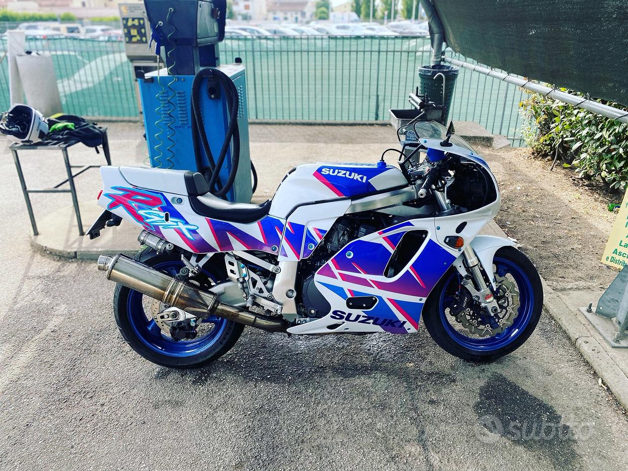 Vendo Suzuki Suzuki Gsx 750 R 1990 Usata Suzuki GSX R 750 Usata In