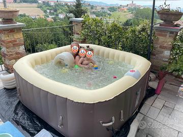 Piscina Spa gonfiabile Gardenia 4-6 persone