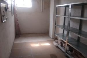 Cantina uso magazzino o deposito