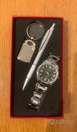 Set orologio , biro e portachiavi