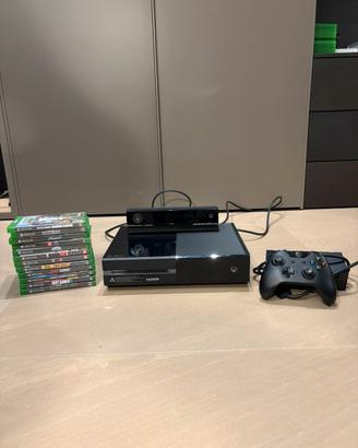 Xbox One + Kinect (Pacchetto Famiglia)