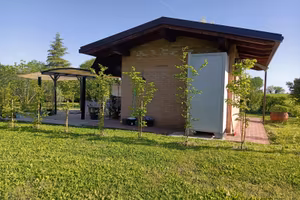 Terreno agricolo con ricovero attrezzi a Valenza